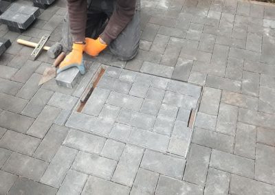 cutting and laying block paving